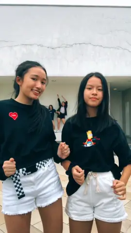 i loook so awkward smh #toiyeuvietnam #foryou #foryoupage