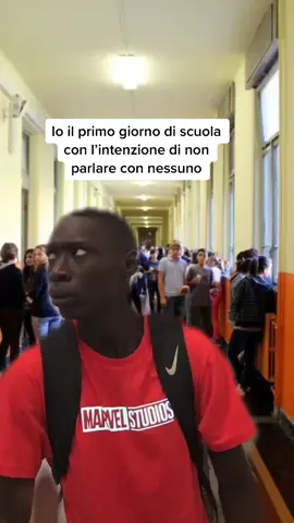 tagga un tuo compagno di classe #greenscreen #nopressure #foryoupage #foryou #comic #ironia #scuola