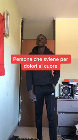 La persona dopo la @ ti deve un iPhone 11 pro #foryoupage #foryou #comic #ios14 #ironia