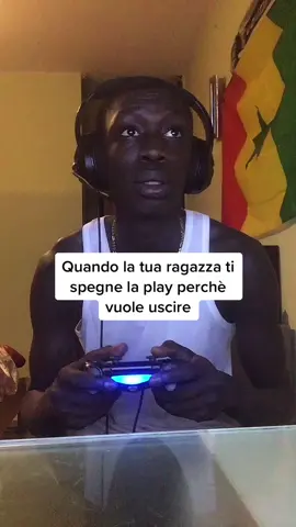 La play no #foryoupage #foryou #comic #ironia