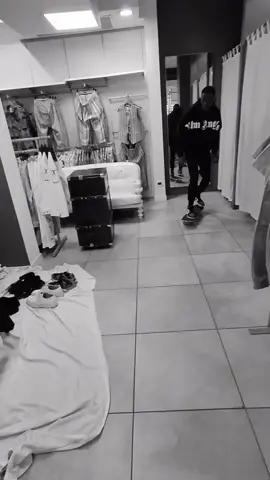 Qual è il vostro preferito￼ @freestylestorechivasso #foryou #stile