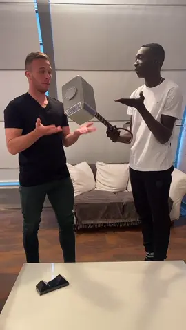 Who is the real avenger? Bro @arthurhmelo you need my help 🤣 Chi è il vero Avenger? Bro hai bisogno del mio aiuto!🤣#learnfromkhaby