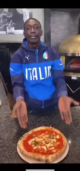 Please Don’t do that with Pizza! 🍕🇮🇹 Perfavore non fare questo con la Pizza!🍕🇮🇹#learnfromkhaby #ImparaConTikTok #LearnWithTikTok #pizza