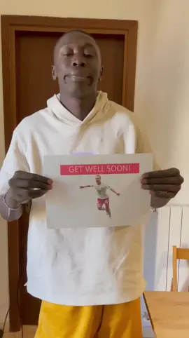 Today the video is for you Christian!! GET WELL SOON! 💪🏿🤛🏿 Oggi il video é per te Chris!! Rimettiti presto 💪🏿🤛🏿#learnfromkhaby #Eriksen