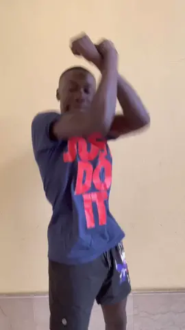Good @cristiano! You ve learned  quickly my move🤲🏾😂!Bravo @cristiano!! Hai imparato velocemente la mia mossa🤲🏾😂#learnfromkhaby #learnwithtiktok