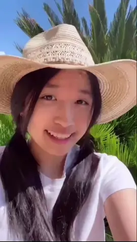 con gái miền Tây