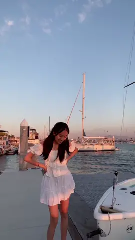 ko biết
