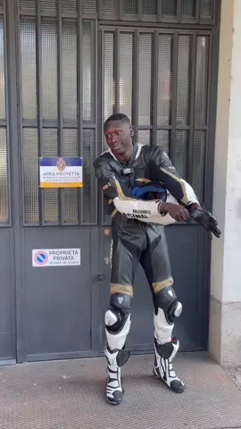 I decided from time to time make a motorcycle ride but….something always happens 😅 #learnfromkhaby #learnwithtiktok #imparacontiktok