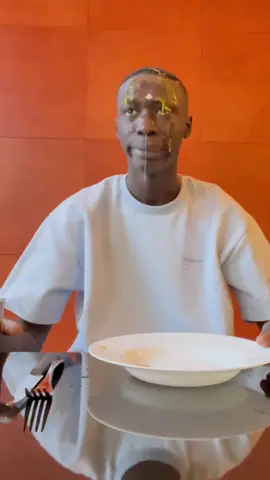 I'd like to finish my meal in peace 🙄#leanfromkhaby #LearnOnTikTok #imparacontiktok #learnwithtiktok