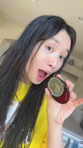 trứng này quá là đen