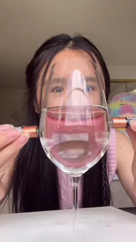 thật hay giả