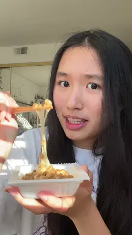 Món quá là bất thường