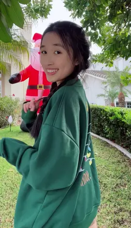 điệu nhảy đầu tiên của mình @whoop.vn #tiktokgiaitri #giangsinh2022