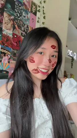 phiên bản nào đẹp hơn?