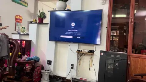 Tivi hư cứ để em lo