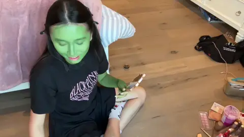 get ready lên phố cùng tụi mình