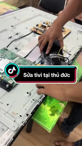 🛠️ Sửa tivi tại nhà TPHCM ❤️ ✅Chuyên sửa chữa tivi Samsung, Sony, LG, Toshiba, Panasonic, TCL...🎫 ✅ Thay màn hình tivi chính hãng 📕 Thời gian bảo hành 6 - 12 T…