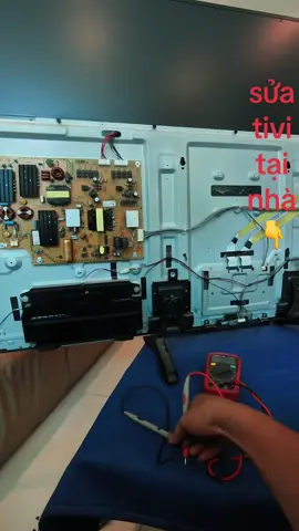 📢 DỊCH VỤ SỬA TIVI TẠI NHÀ – CÓ MẶT NGAY TRONG 30 PHÚT! 📺 🔧 Tivi hỏng? Đừng lo! Chúng tôi đến ngay tận nơi, sửa nhanh, không cần mang tivi đi xa! ✅ Xử lý mọi l…