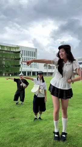 khi tui ko bít nhảy 😭 (dc: @Quắnn là Quânn )