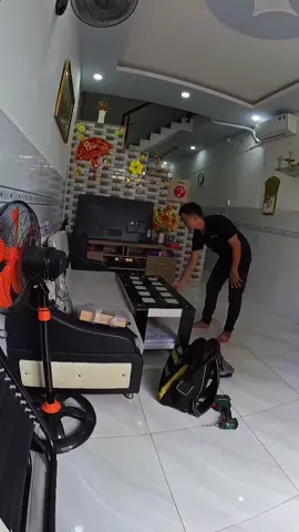 Sửa Tivi Tận Nơi 30 Phút - Hỗ Trợ 24/7 Tận Nơi Dịch vụ sửa tivi tại nhà TP.HCM chuyên sửa Sony, Samsung, LG… Thợ giỏi đến nhanh 30 phút, kiểm tra báo giá trước…